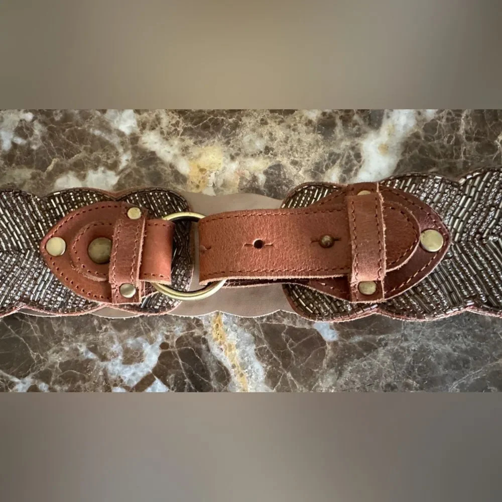 Vintage Y2K beaded gold brown leather belt.  Like new.  Size large - Picture 5 of 6
